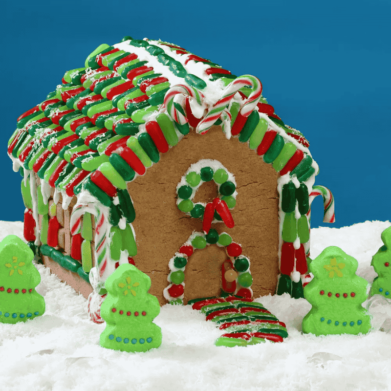 Peeps Trees 1.5oz 42g – Marshmallows Navideños con una casita de jengibre