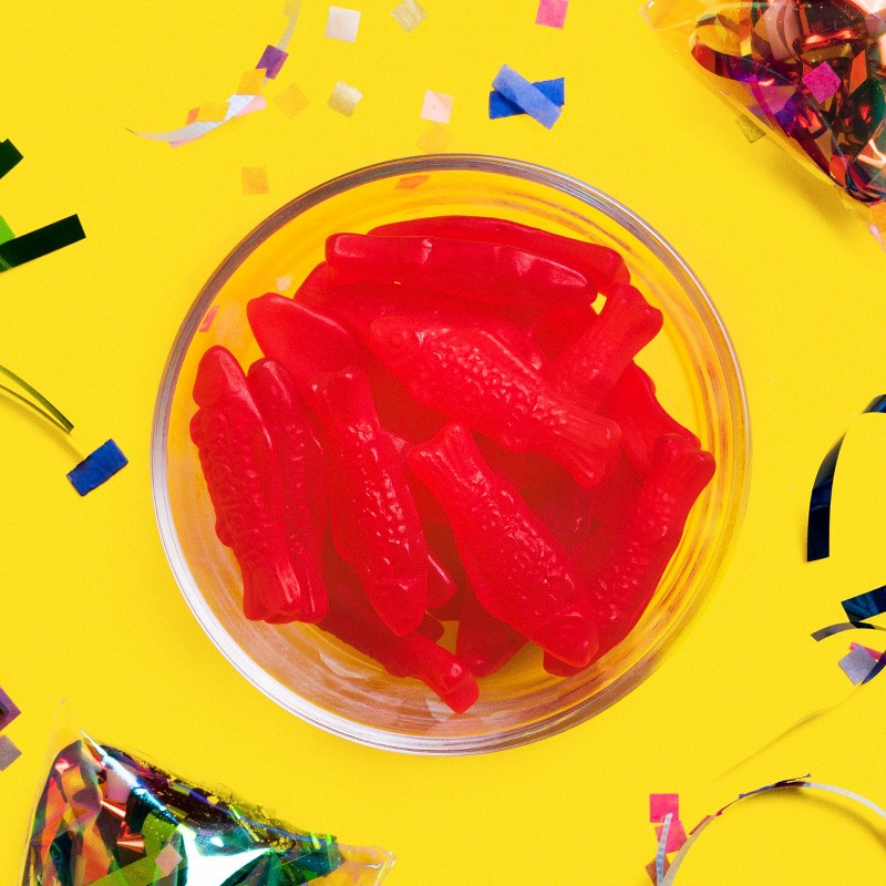 Swedish Fish Soft & Chewy Candy 3.1oz (88g) - Imagen 2